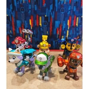 Paw‎ Patrol Metallic Figures Set 6 Pups Chase Marshall Rocky Zuma Rubble Everest